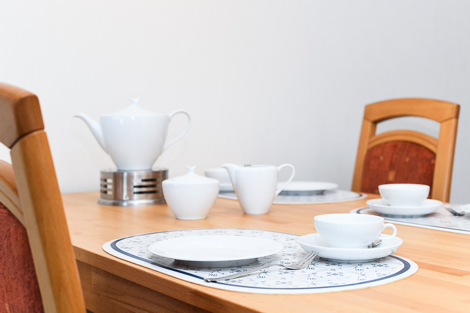 Ferienwohnung 1 - Wohnzimmer mit integriertem Küchenbereich