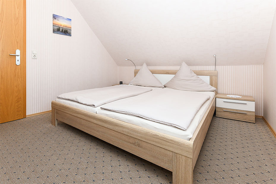 Ferienwohnung 2 - Schlafzimmer 1