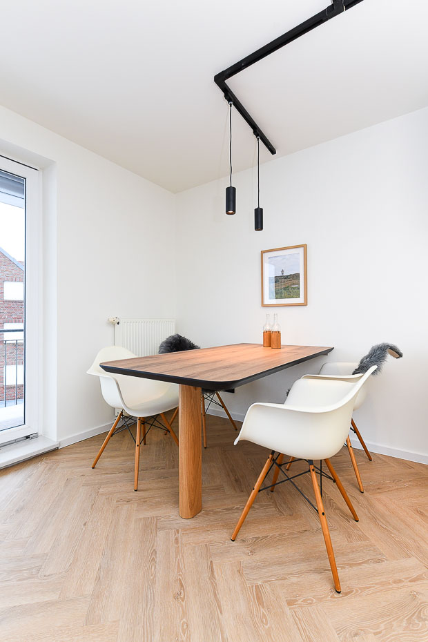 Ferienwohnung „Süderhörn“ - Wohnraum mit integrierter Küche