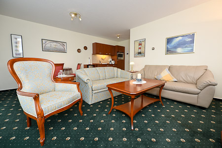 Ferienwohnung „Süderhörn“ - Wohnraum mit integrierter Küche