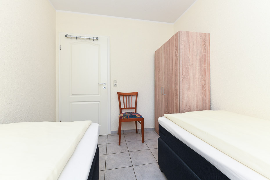 Ferienwohnung „Friesengold“ - Schlafzimmer 2/Kinderzimmer