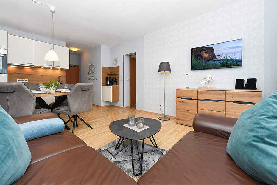 Ferienwohnung „Möwe“ - Wohnraum mit integrierter Küche