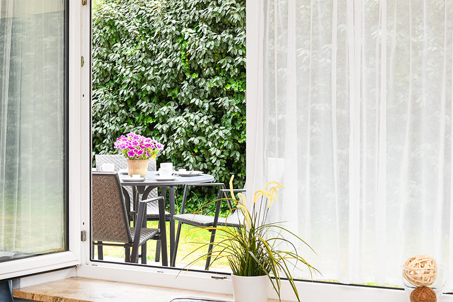 Ferienwohnung „Wattwurm“ - Wohnraum mit integrierter Küche