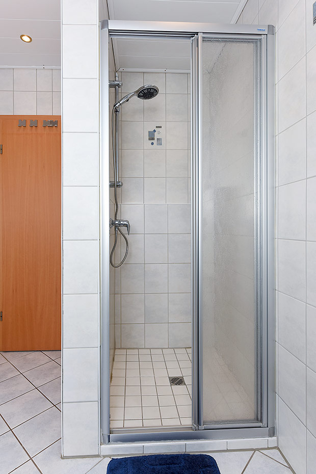 Ferienwohnung „Wattgeflüster“ - Badezimmer