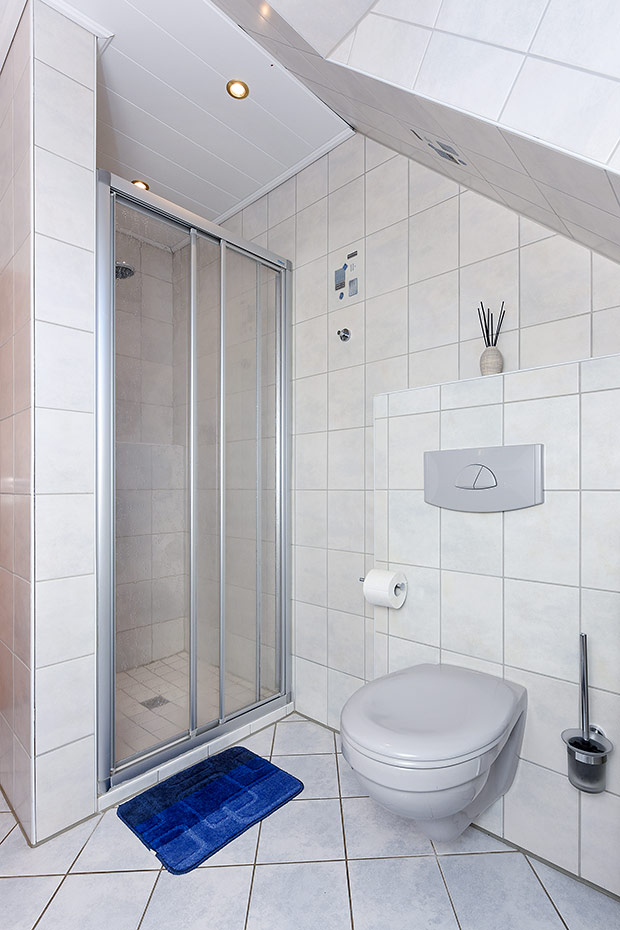 Ferienwohnung „Wattgeflüster“ - Badezimmer