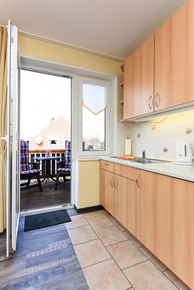 Ferienwohnung „Auster“ - Wohn- und Schlafraum mit integriertem Küchenbereich