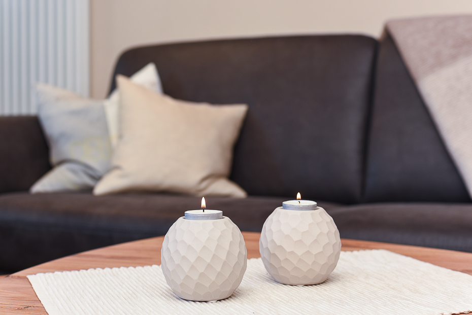 Ferienwohnung „Erdgeschoss“ - Wohnzimmer mit integriertem Küchenbereich