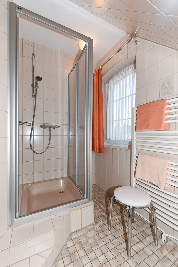 Ferienwohnung „Obergeschoss“ - Badezimmer