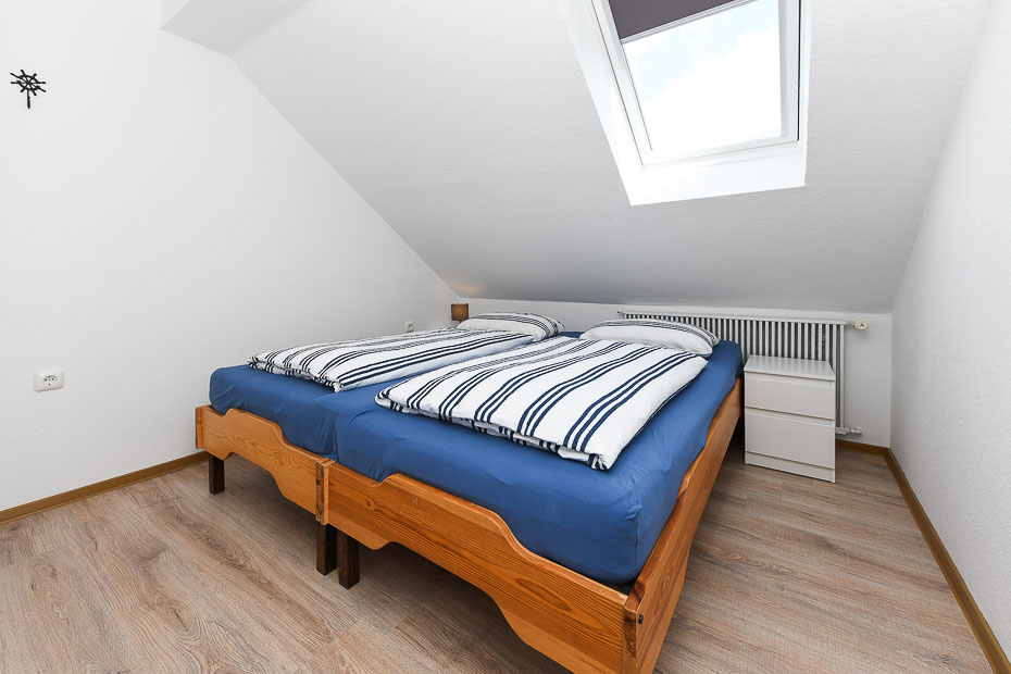 Ferienwohnung „Haus Windrose“ - Schlafzimmer 1