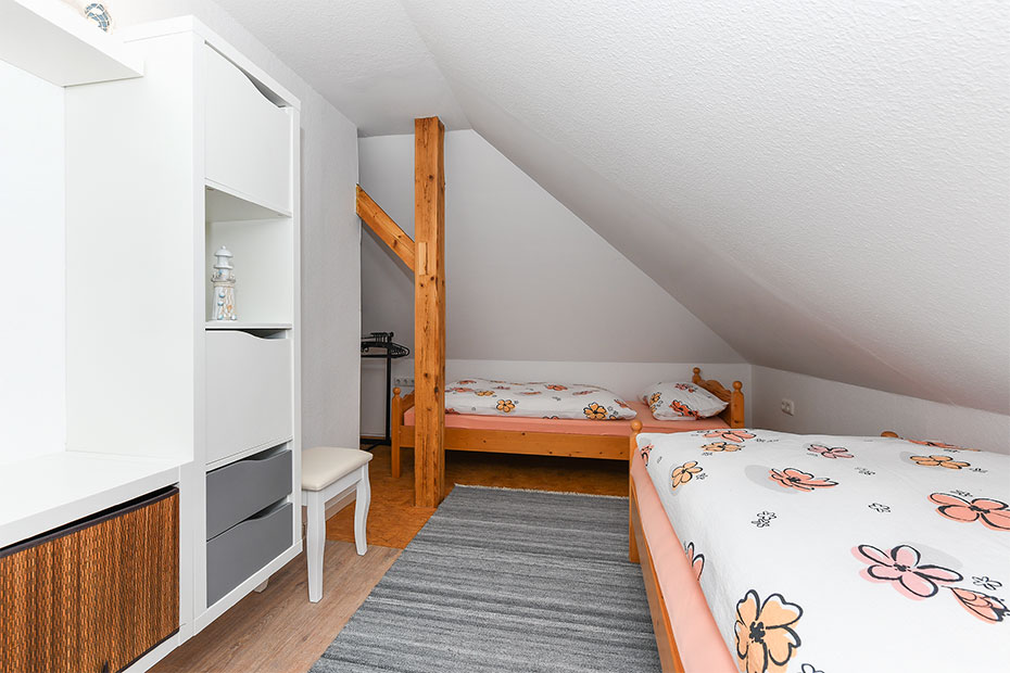 Ferienwohnung „Haus Windrose“ - Schlafzimmer 2/Kinderzimmer
