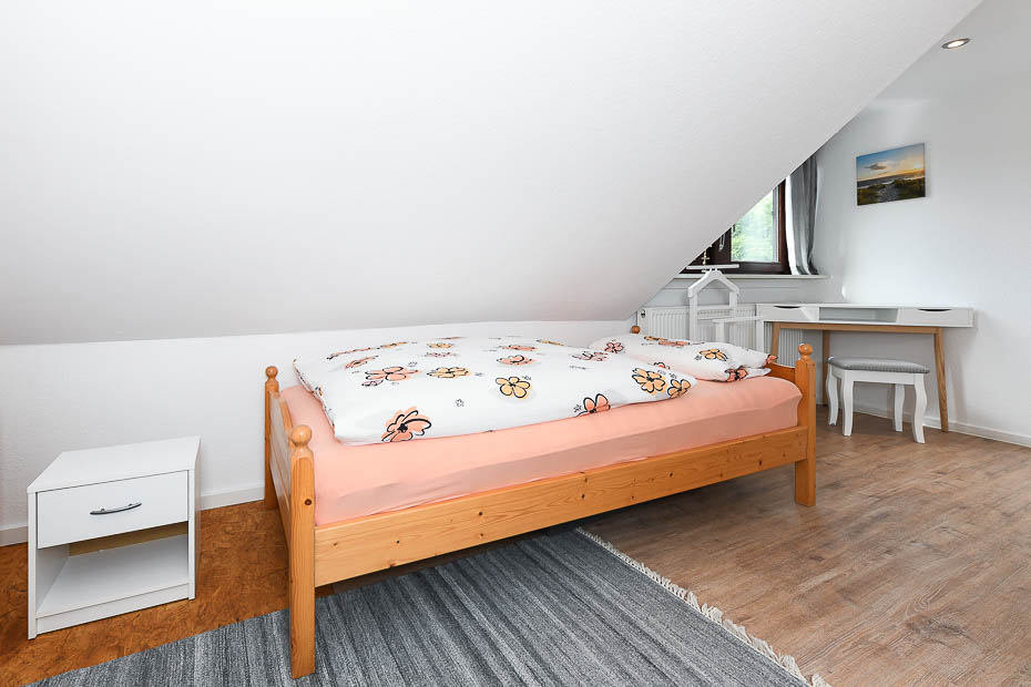 Ferienwohnung „Haus Windrose“ - Schlafzimmer 2/Kinderzimmer