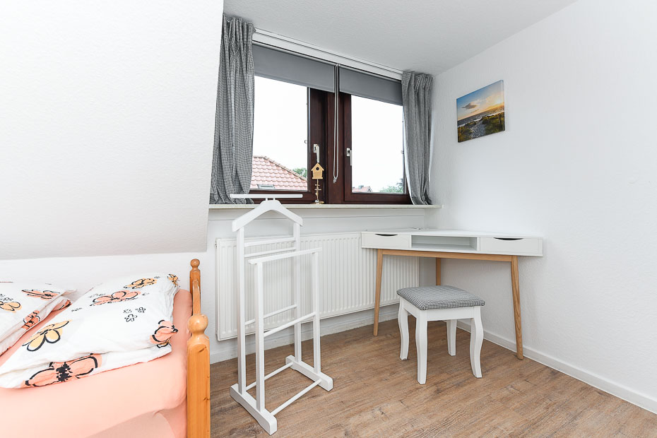 Ferienwohnung „Haus Windrose“ - Schlafzimmer 2/Kinderzimmer