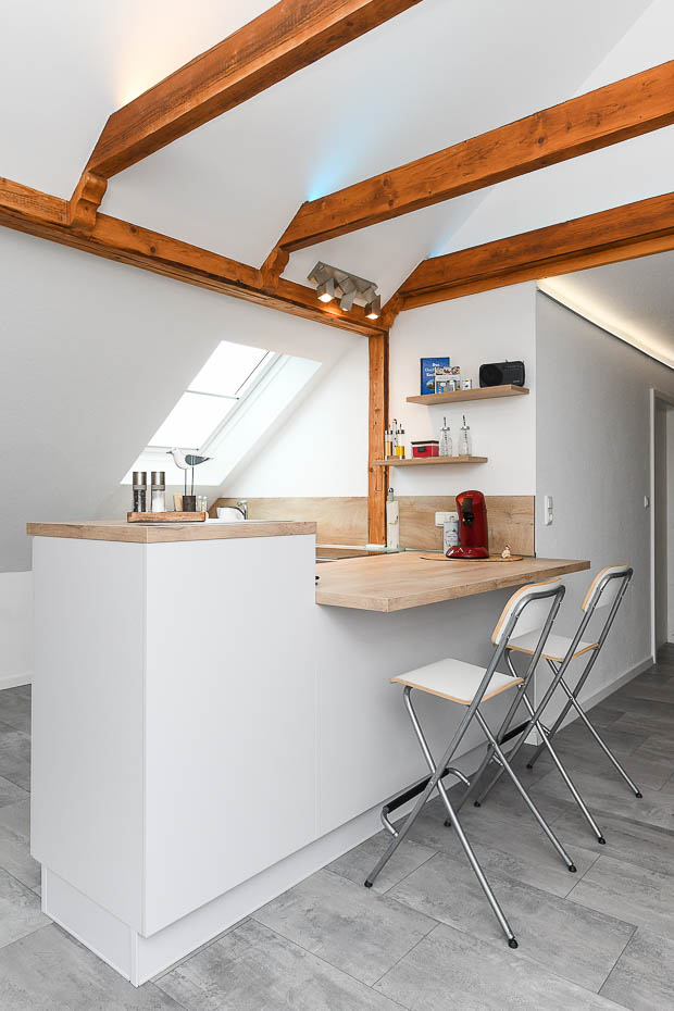 Ferienwohnung „Haus Windrose“ - Wohnzimmer mit integriertem Küchenbereich