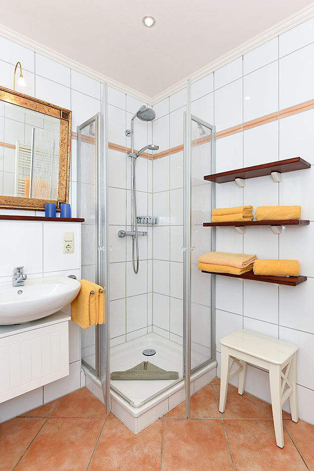 Ferienwohnung „Erdgeschoss“ - Badezimmer