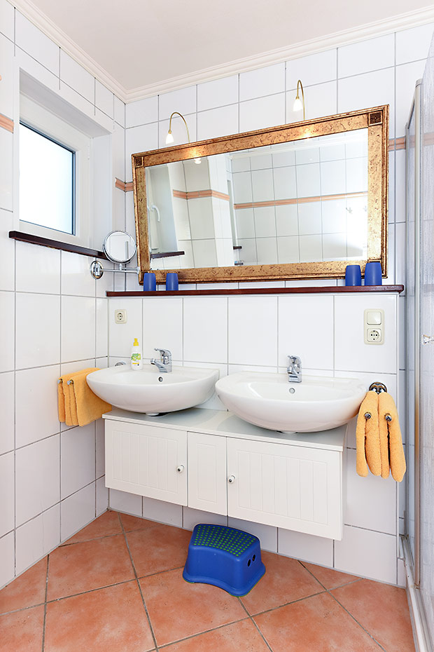 Ferienwohnung „Erdgeschoss“ - Badezimmer
