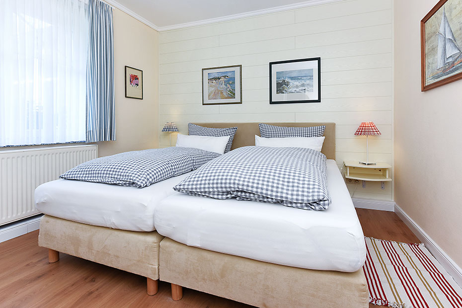 Ferienwohnung „Erdgeschoss“ - Schlafzimmer 2