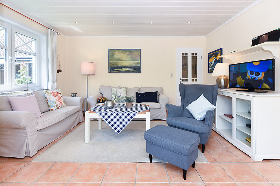 Ferienwohnung „Erdgeschoss“ - Wohnzimmer