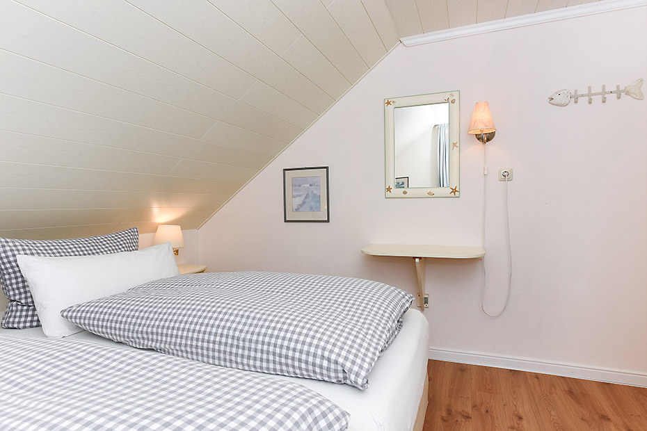 Ferienwohnung „Obergeschoss“ - Schlafzimmer 2
